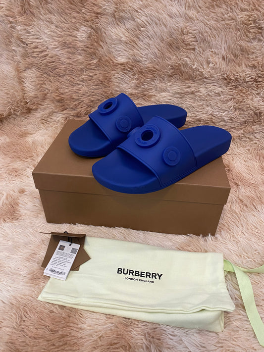 BURBERRY SLIDERS EYELETS